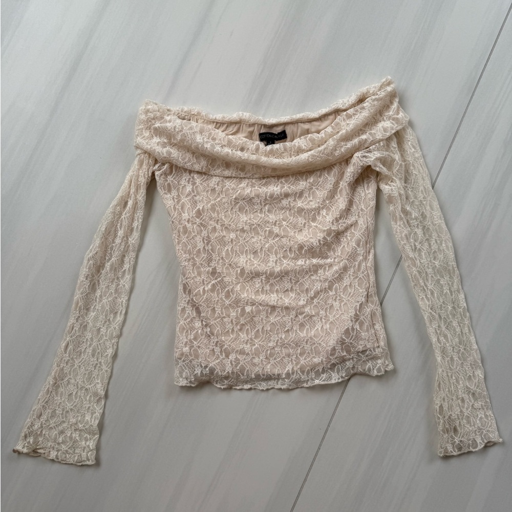 Elegant Off-Shoulder Lace Top